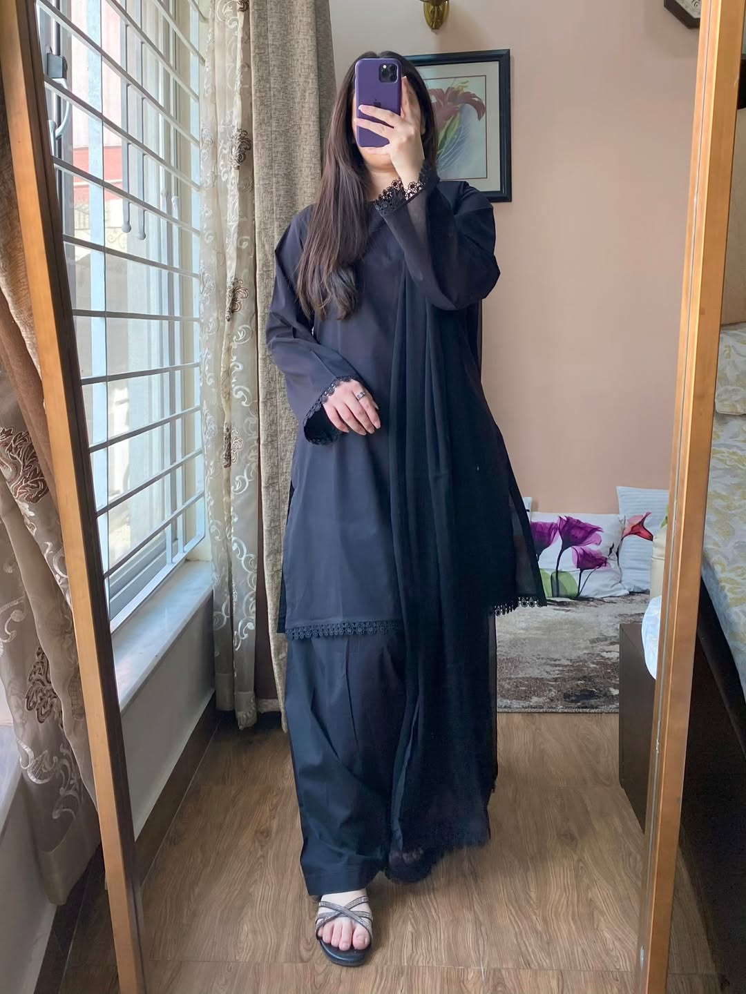 Black T