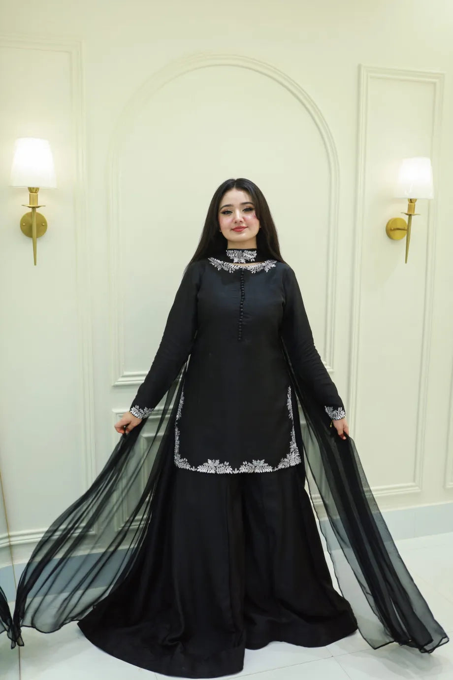 SOLID BLACK